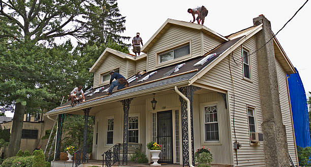 Best Commercial Roofing Services  in Canadian Lakes, MI